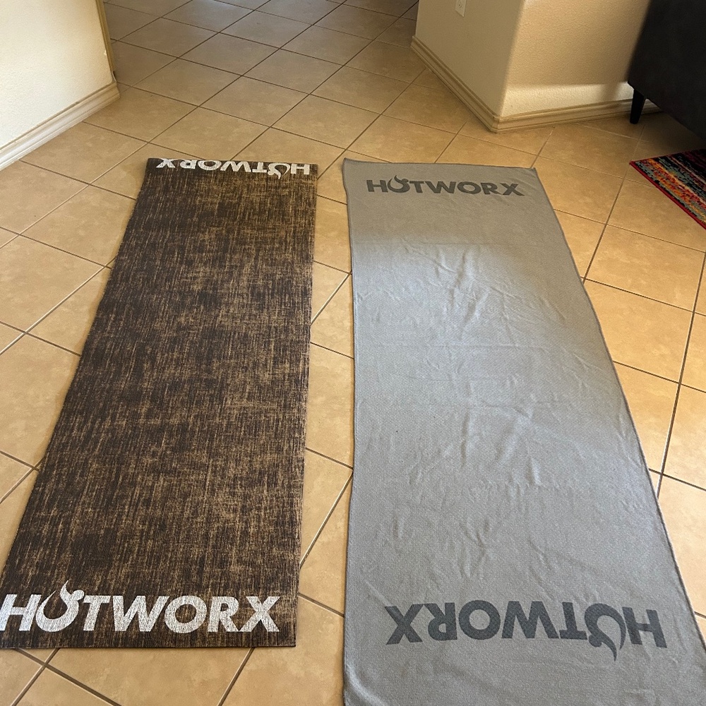 HOTWORX mat and towel (bundle)